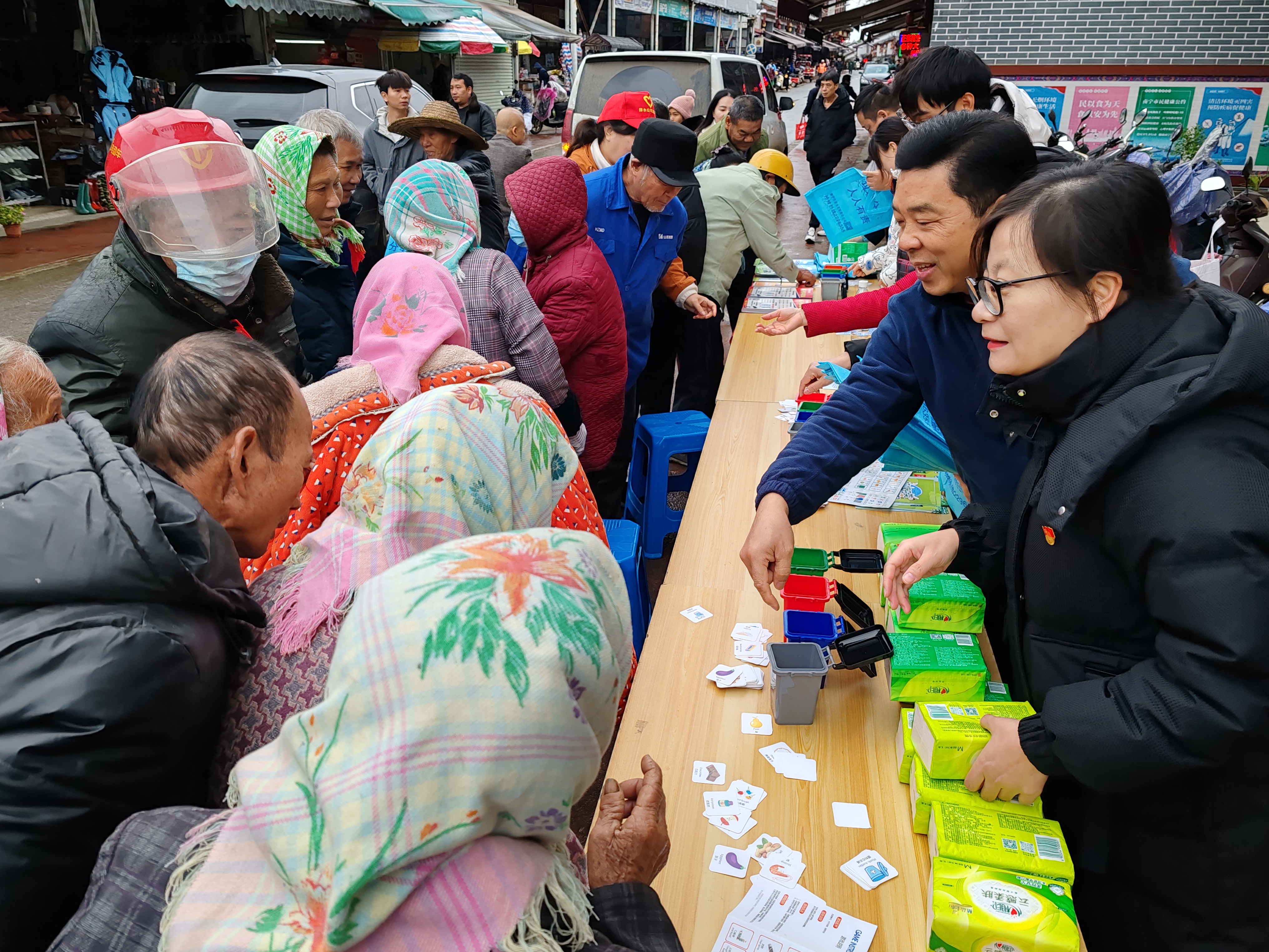 結(jié)對共建促發(fā)展 走訪服務(wù)暖人心——市排水公司開展2023年在職黨員“走街巷、訪民情、促發(fā)展”活動